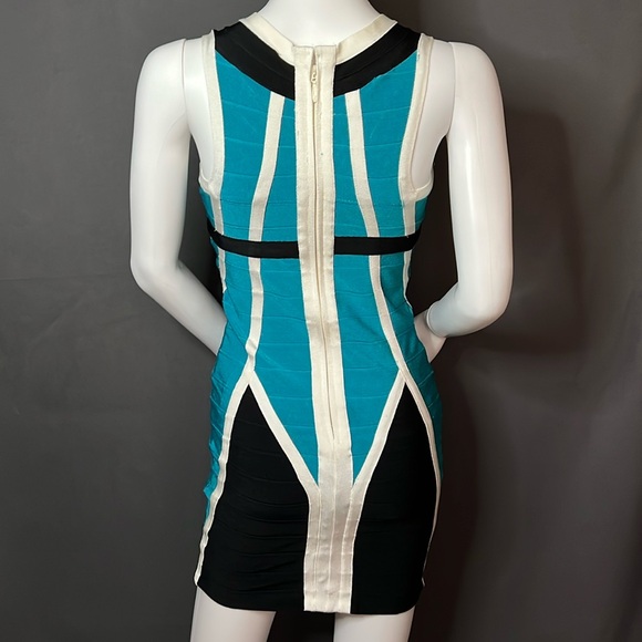 Venus - S - Colorblock Bodycon Mini Dress NWOT - Picture 2 of 10